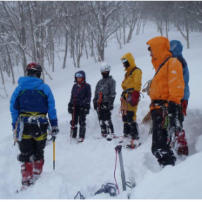 雪崩&雪上訓練 (谷川岳) 2012/2/11-12 雪崩&雪上訓練 (谷川岳) 2012/2/11-12