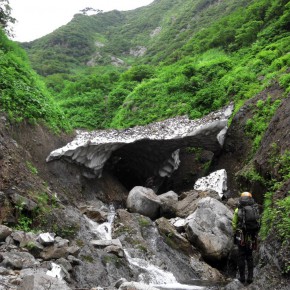 朝日連峰 東大鳥川 西ノ俣沢 2012/8/11-14 朝日連峰 東大鳥川 西ノ俣沢 2012/8/11-14