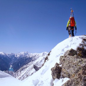 黒部横断山スキー(扇沢〜小スバリ沢〜黒部湖〜御山谷〜弥陀ヶ原) 2015/3/27-28 黒部横断山スキー(扇沢〜小スバリ沢〜黒部湖〜御山谷〜弥陀ヶ原) 2015/3/27-28