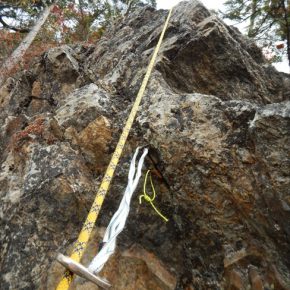 赤岩岳正面岩稜やぶパインクライミング 赤岩岳正面岩稜やぶパインクライミング