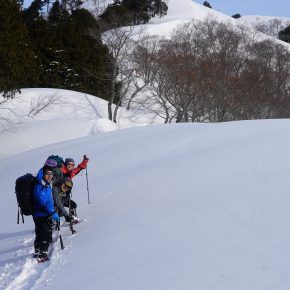 赤沢山~白毛門 2017/3/11-12 赤沢山~白毛門 2017/3/11-12