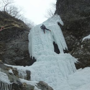 八ヶ岳 大同心大滝/南沢大滝 2019/3/30-31 八ヶ岳 大同心大滝/南沢大滝 2019/3/30-31