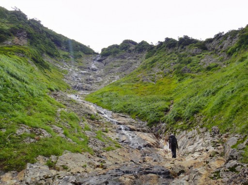 11祓川大滝250ｍを望む